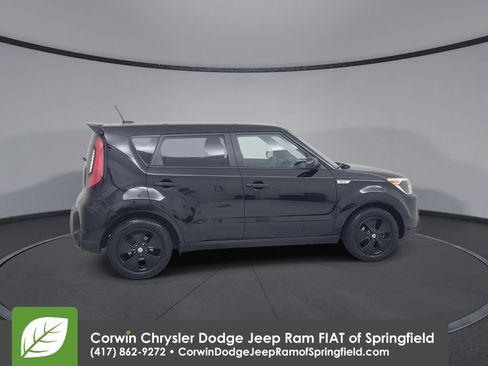 Used 2015 Kia Soul FWD image 16