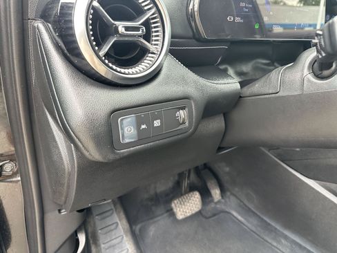 Used 2024 Chevrolet Blazer EV LT AWD/4WD image 20