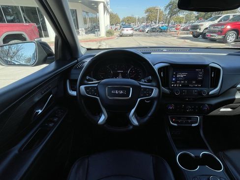Used 2023 GMC Terrain SLT image 12