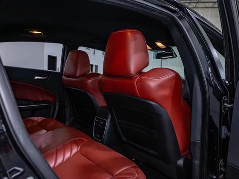 Used 2020 Dodge Charger Scat Pack RWD image 34