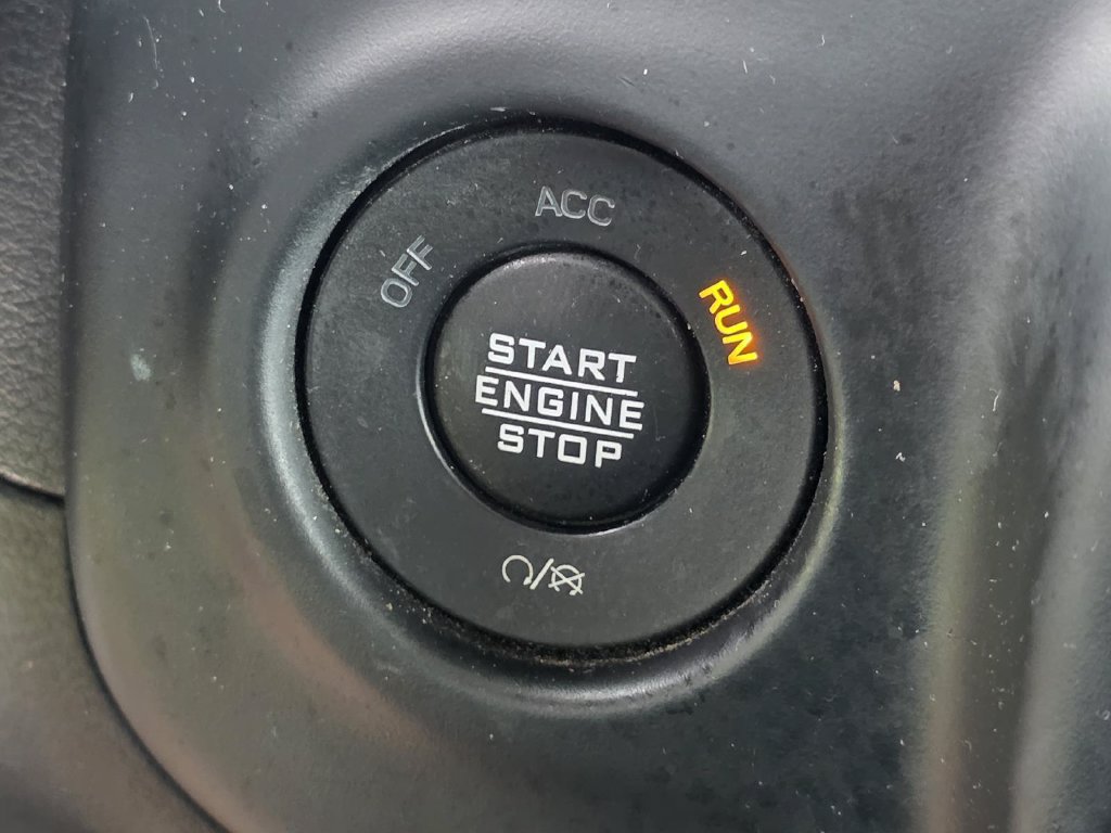 Used 2021 Jeep Gladiator Sport AWD/4WD image 18