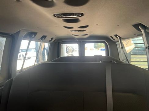 Used 2013 Ford E-150 and Econoline 150 Wagon RWD image 22