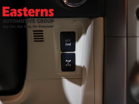 Used 2021 Lexus GX 460 w/ Accessory Package AWD/4WD image 40