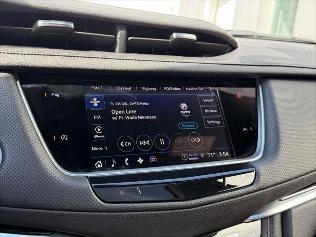 Used 2025 Cadillac XT6 Luxury AWD/4WD image 31