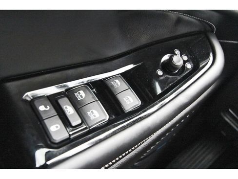 Used 2023 Jeep Grand Cherokee L Overland w/ Advanced Protech Group III AWD/4WD image 20