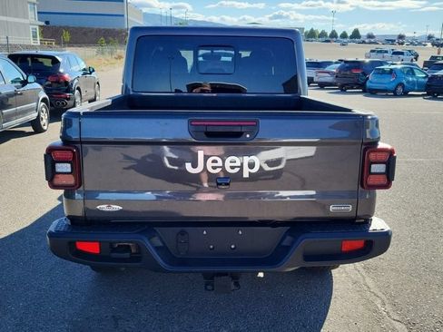 Used 2020 Jeep Gladiator Overland w/ Quick Order Package 24E North AWD/4WD image 2