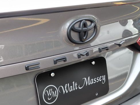 Used 2021 Toyota Camry SE w/ Convenience Package FWD image 33