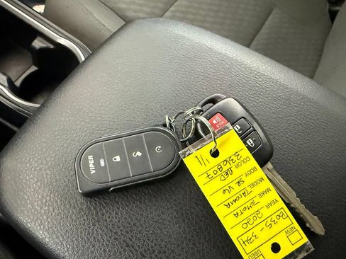 Used 2020 Toyota Tacoma SR AWD/4WD image 22
