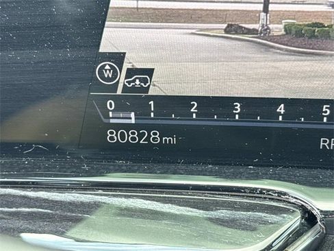 Used 2021 Cadillac Escalade ESV Sport w/ Driver Assist Tech Package image 30