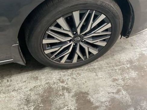 Used 2023 Nissan Altima 2.5 SV image 10