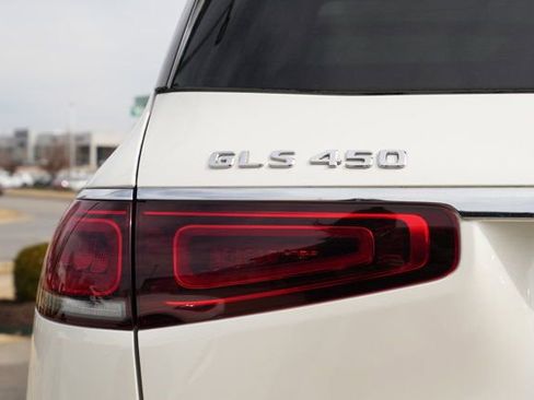 Certified 2023 Mercedes-Benz GLS 450 4MATIC image 15