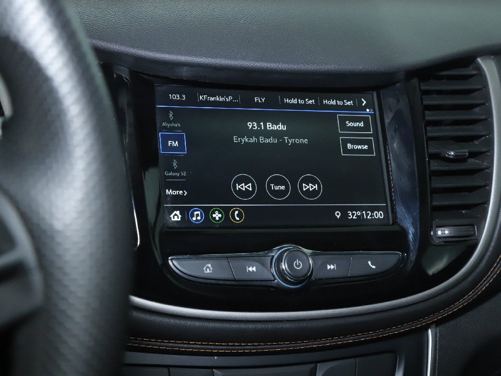 Used 2019 Chevrolet Trax LT AWD/4WD image 25