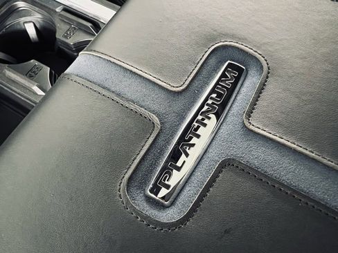 Used 2025 Ford F450 Platinum image 31