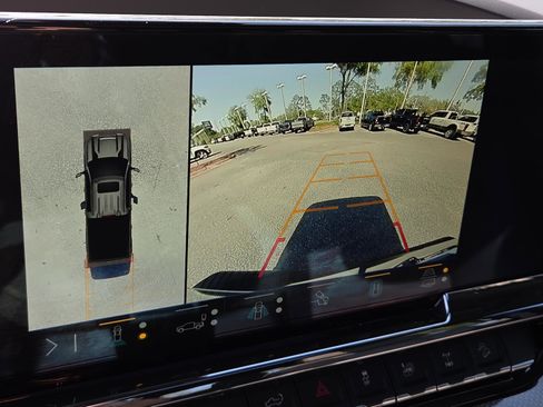 Certified 2025 Chevrolet Silverado 2500 ZR2 w/ Technology Package AWD/4WD image 22