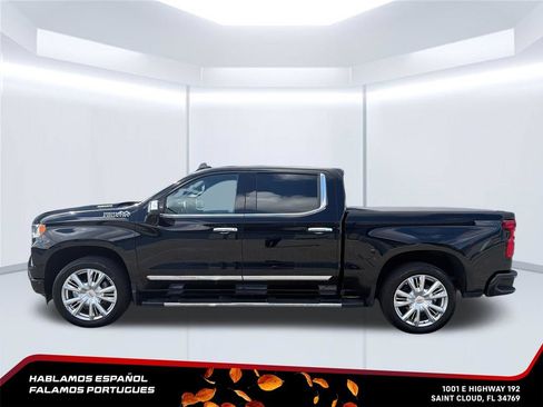Used 2023 Chevrolet Silverado 1500 High Country RWD image 2