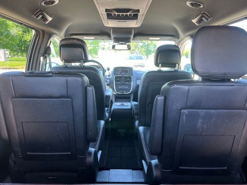Used 2019 Dodge Grand Caravan GT FWD image 28