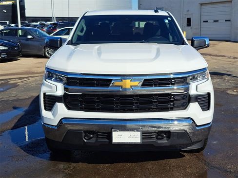 Used 2025 Chevrolet Silverado 1500 LT image 8