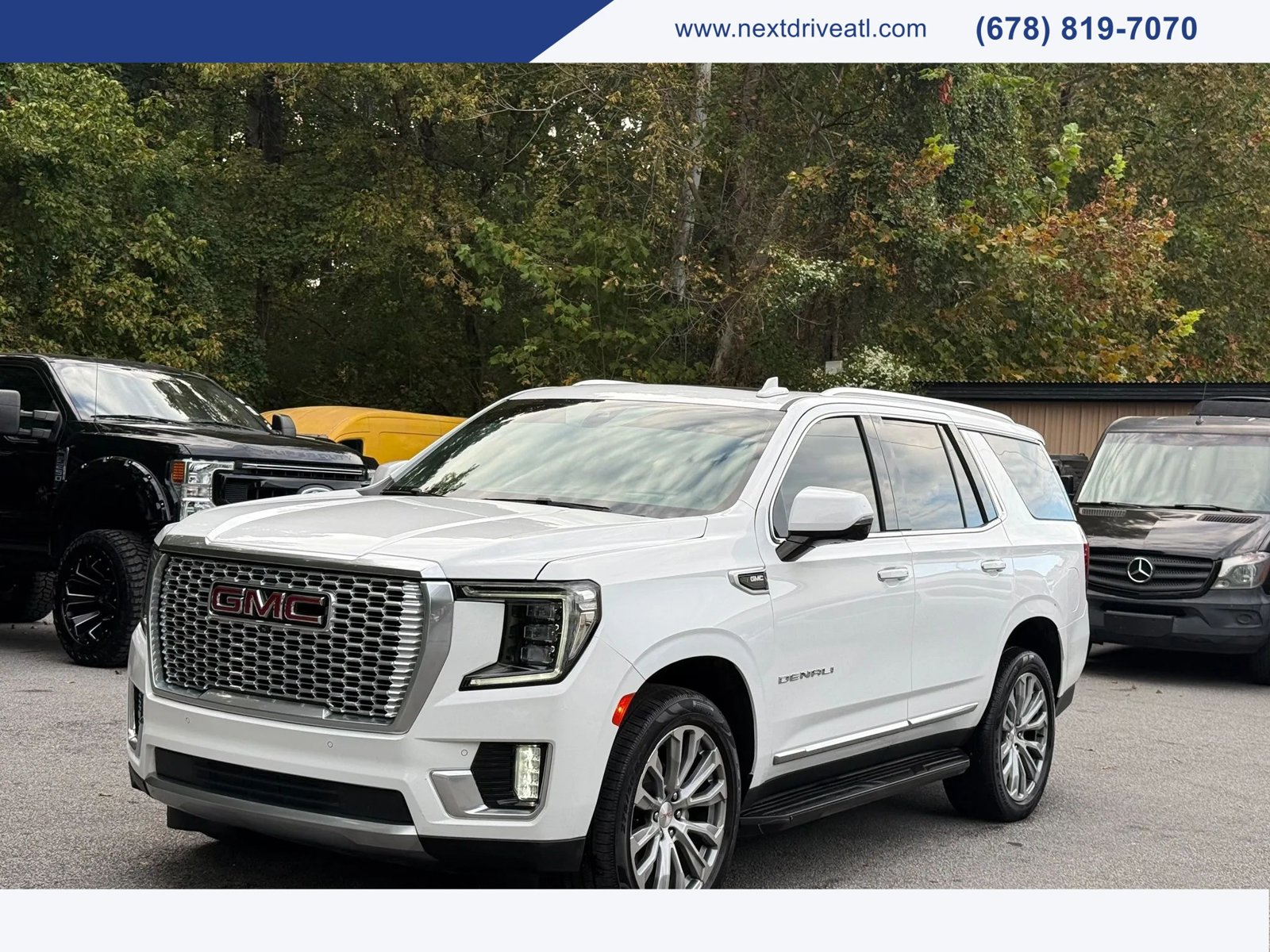 Used 2021 GMC Yukon Denali w/ Advanced Technology Package RWD image 1
