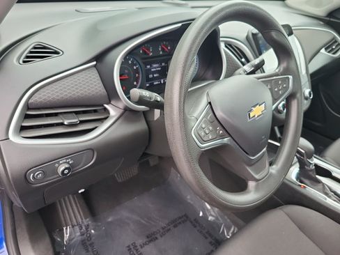 Used 2023 Chevrolet Malibu LT FWD image 24