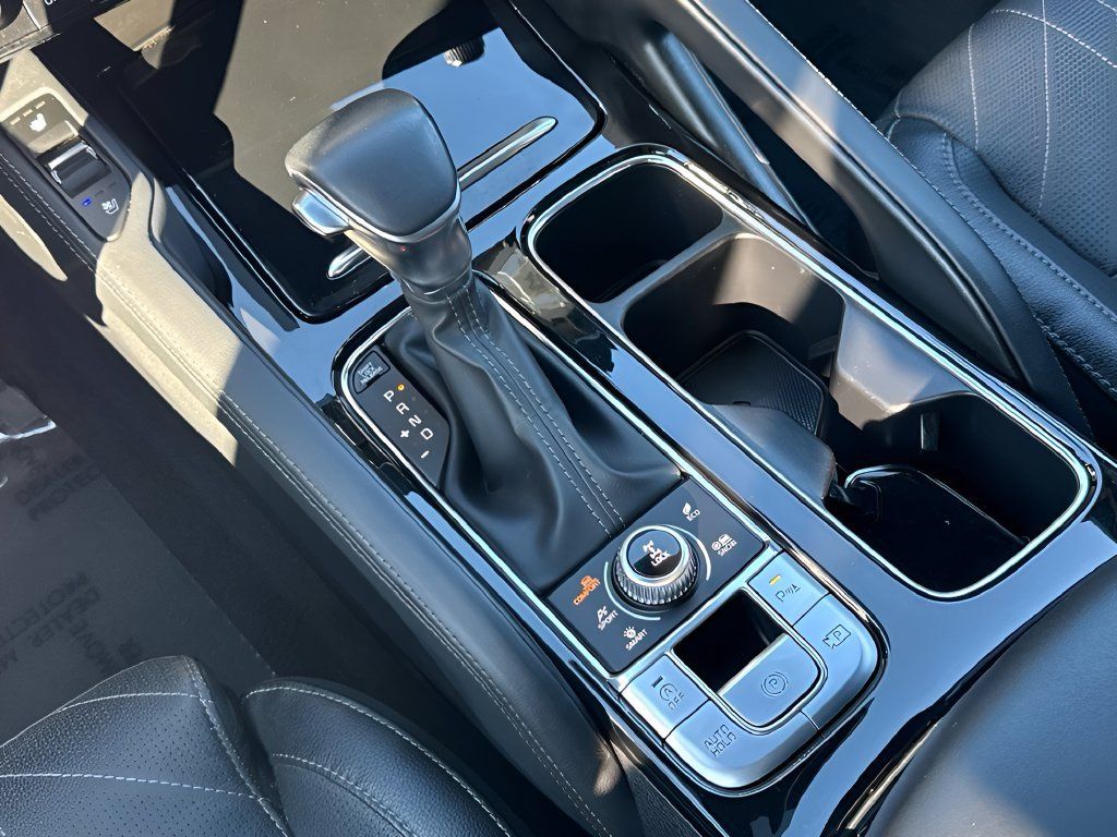 Used 2023 Kia Telluride SX X-Line AWD/4WD image 17