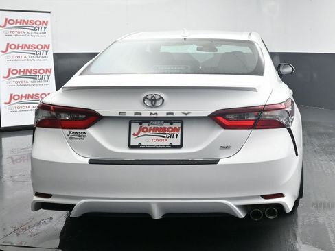 Used 2023 Toyota Camry SE image 8