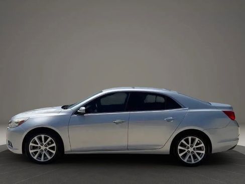 Used 2016 Chevrolet Malibu LTZ FWD image 4