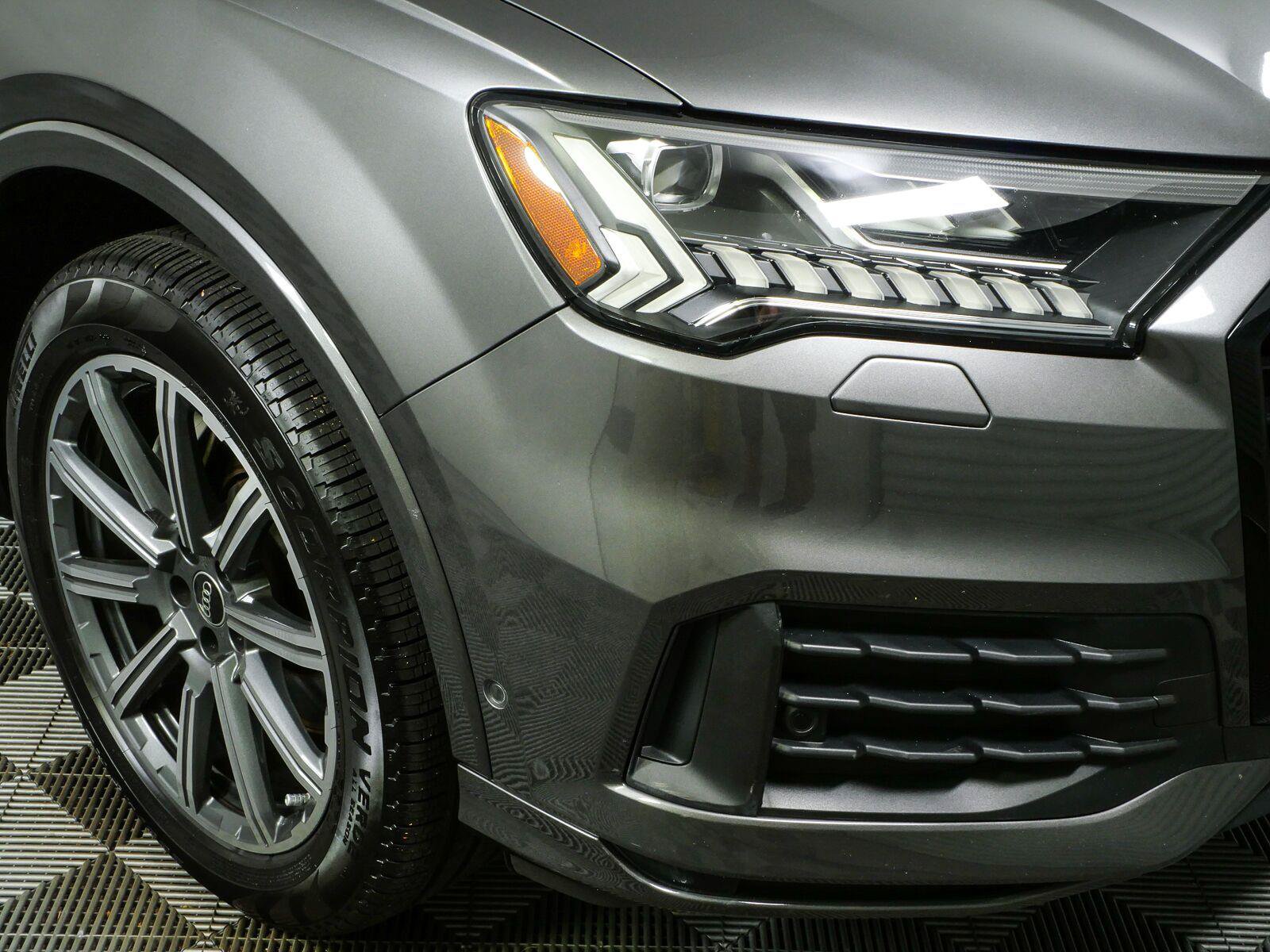 Used 2023 Audi Q7 2.0T Premium Plus w/ Premium Plus Package AWD/4WD image 40