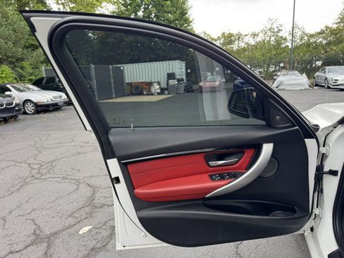 Used 2016 BMW 328i Sedan RWD image 18
