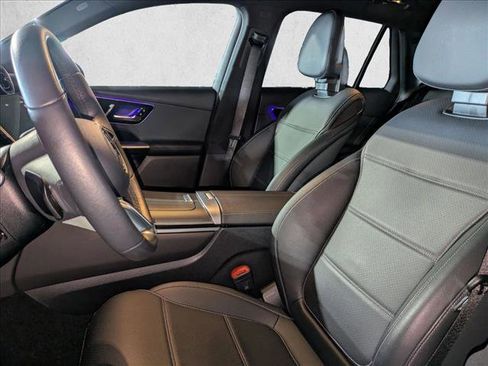 Certified 2025 Mercedes-Benz GLC 300 GLC 300 image 19