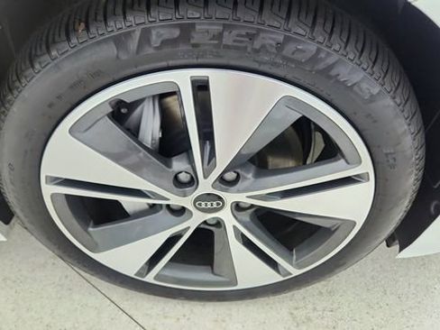 Used 2025 Audi A6 e-tron Premium w/ Convenience Package image 54