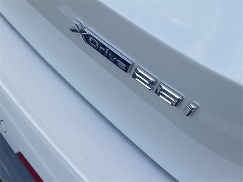 Certified 2023 BMW X1 xDrive28i w/ Convenience Package image 8