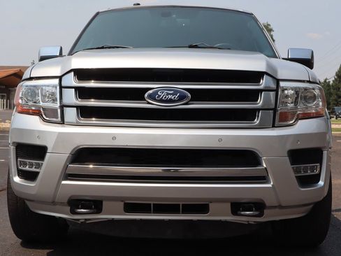 Used 2016 Ford Expedition Platinum AWD/4WD image 13