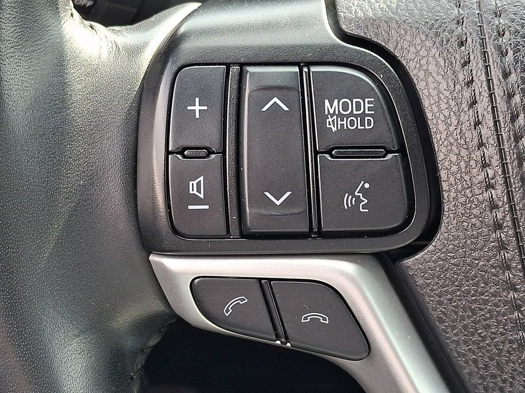 Used 2019 Toyota Highlander Limited AWD/4WD image 28
