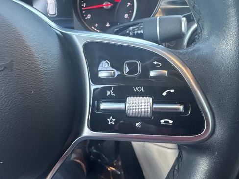 Certified 2022 Mercedes-Benz GLC 300 image 24