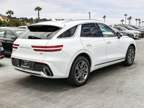 Used 2024 Genesis GV70 2.5T w/ Advanced Package AWD/4WD image 4