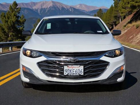 Used 2022 Chevrolet Malibu LS image 3