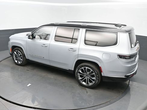 Used 2023 Jeep Grand Wagoneer Series III image 42