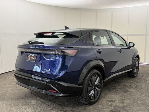 Used 2023 Nissan Ariya AWD image 9