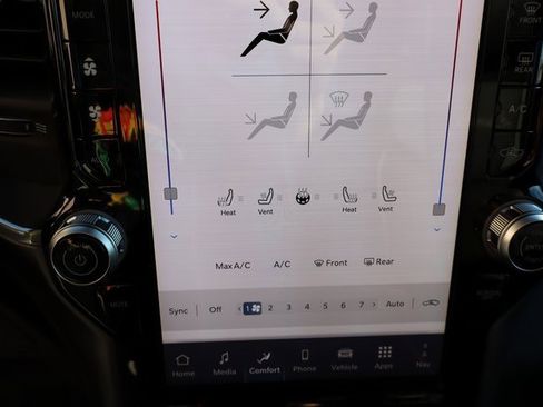 Used 2025 RAM 2500 Laramie w/ Night Edition image 26