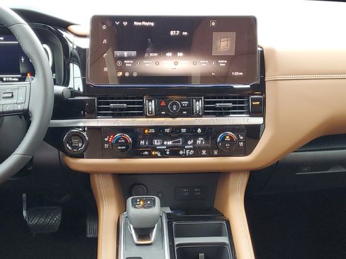 New 2026 Nissan Pathfinder Platinum image 26