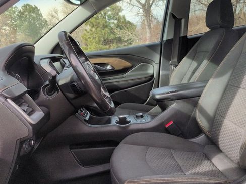 Used 2018 GMC Terrain SLE w/ Driver Convenience Package image 16