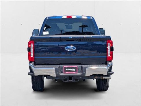 New 2025 Ford F250 Lariat w/ FX4 Off-Road Package image 8