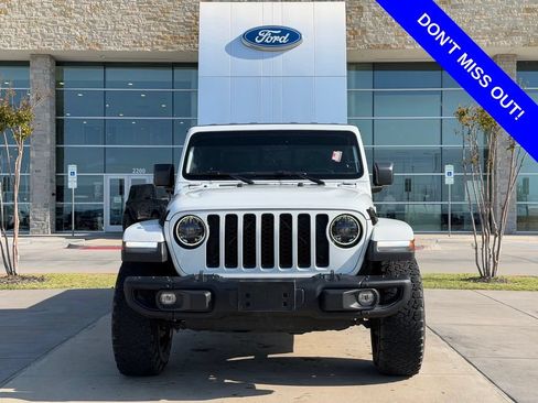 Used 2023 Jeep Gladiator Sport AWD/4WD image 2