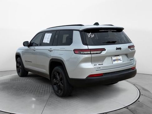 Used 2023 Jeep Grand Cherokee L Limited w/ Black Appearance Package AWD/4WD image 4