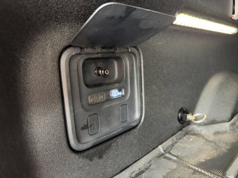 Used 2024 Rivian R1T Adventure Dual AWD/4WD image 26
