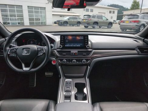 Used 2022 Honda Accord Sport image 13