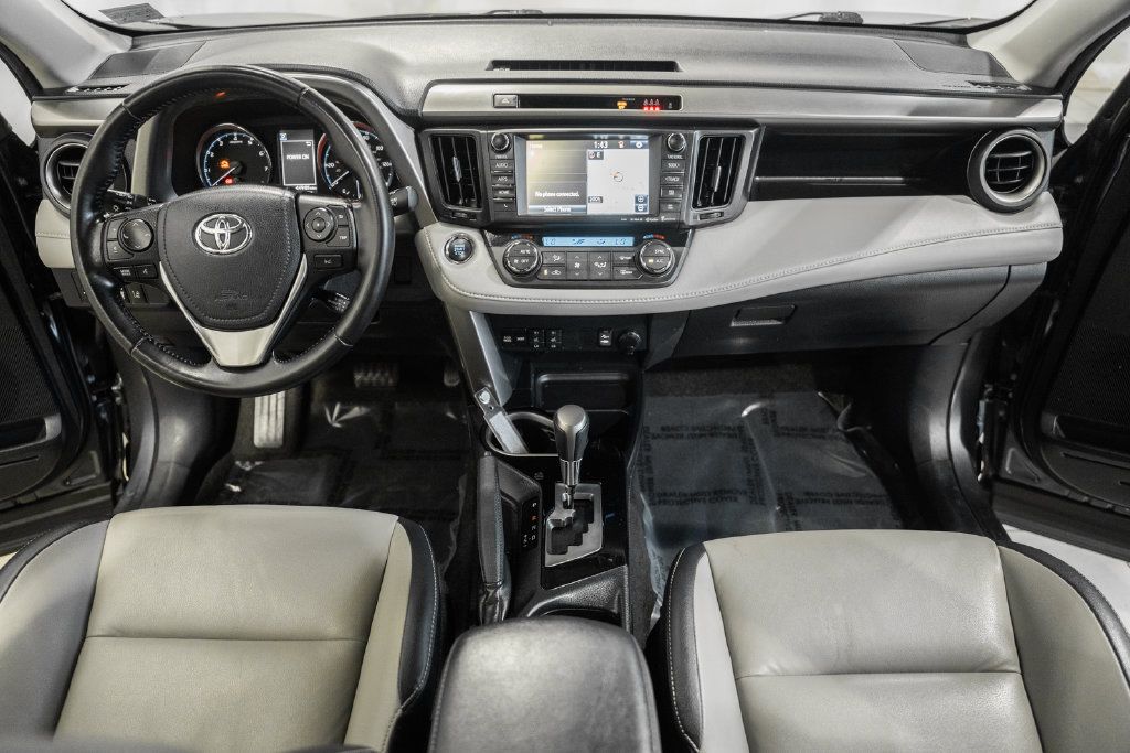 Used 2018 Toyota RAV4 Limited AWD/4WD image 18