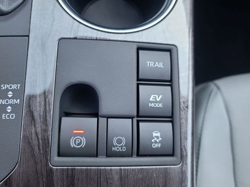 New 2026 Toyota Highlander Platinum image 41