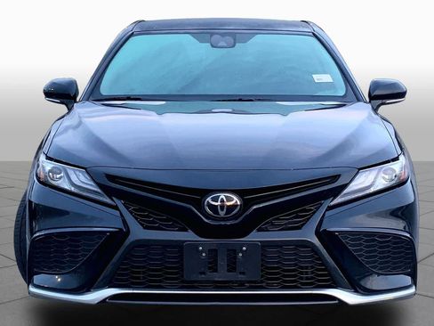 Used 2024 Toyota Camry XSE FWD image 4