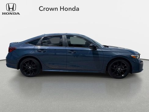 Used 2025 Honda Civic Sport image 5